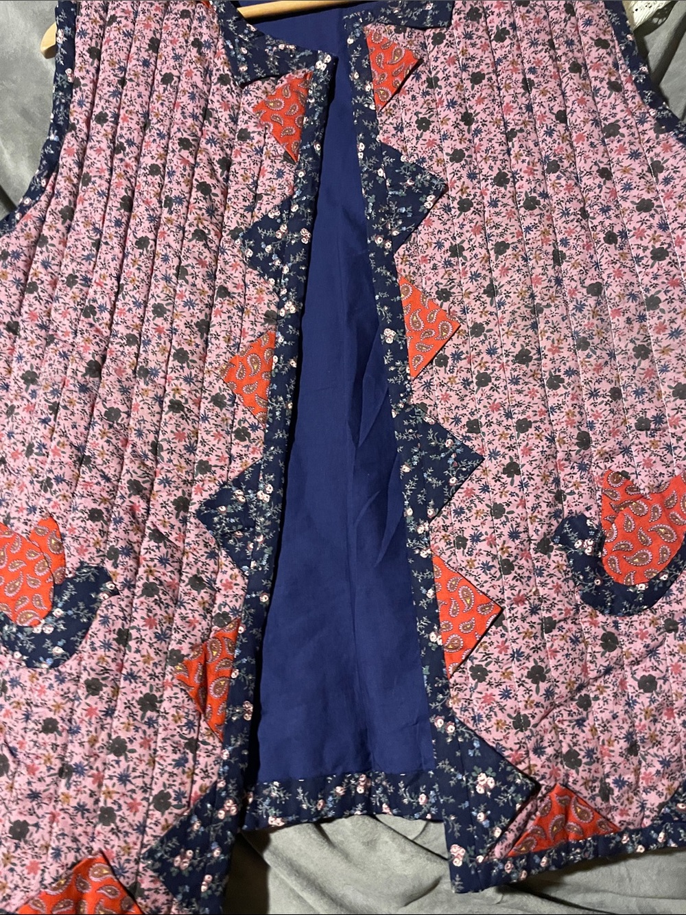 Vintage Handmade Quilted Patchwork Vest – Floral & Paisley Bird size L - Picture 6 of 14